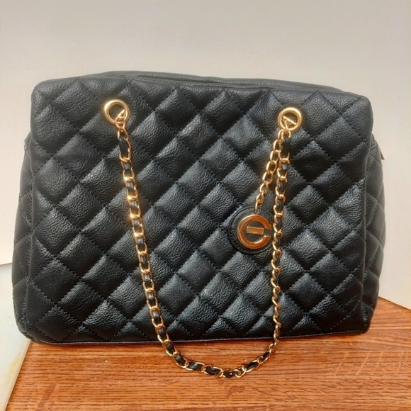 Elizabeth Grant Black Quilted Handbag/Purse - Picture 1 of 16